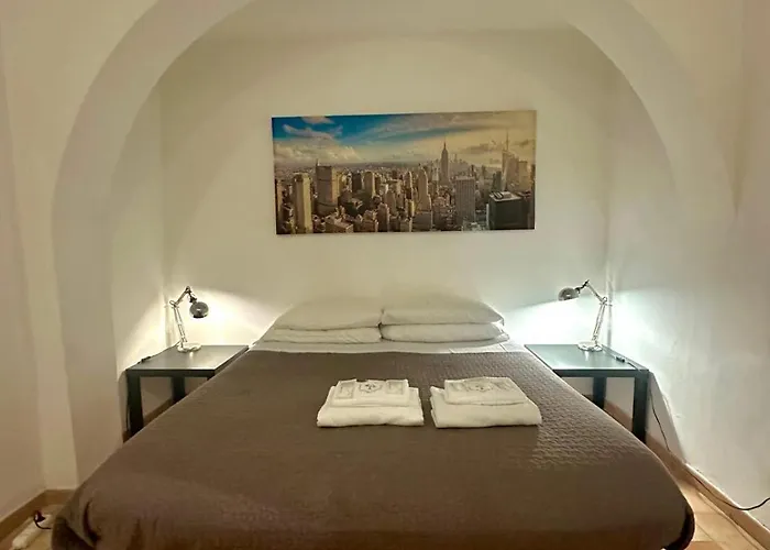 Apartment Comfy In The Heart Of Nightlife Rom